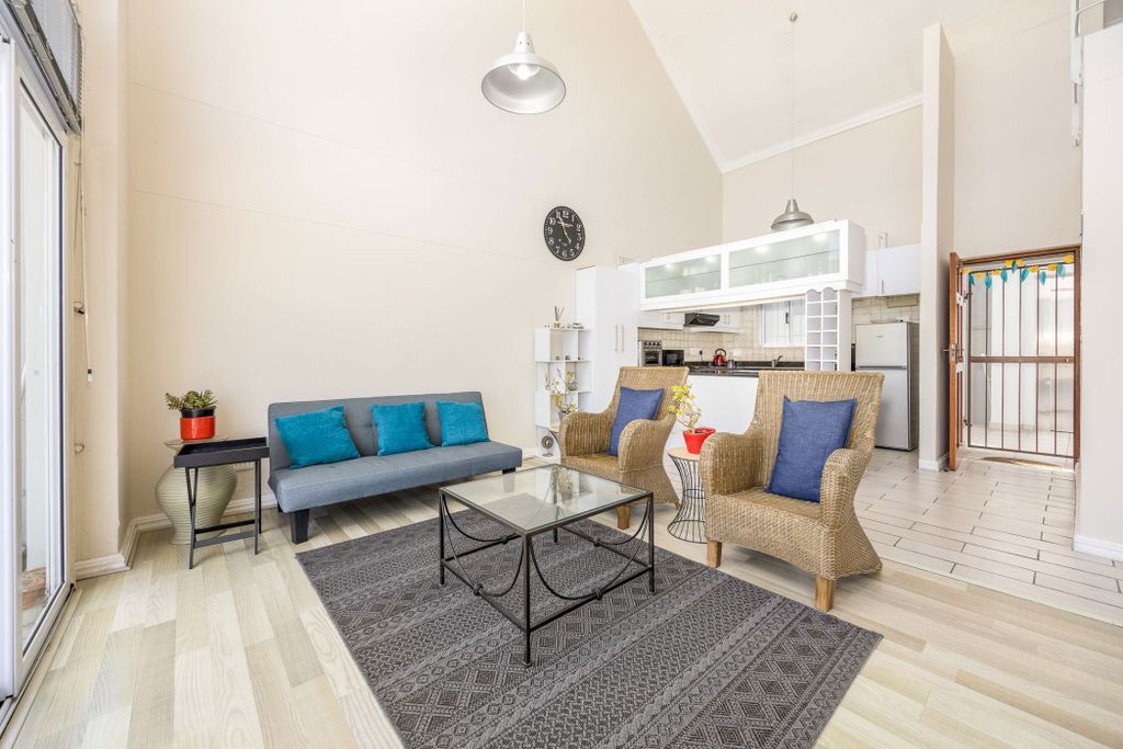 Property photo 2 of 26 Dbv1717503