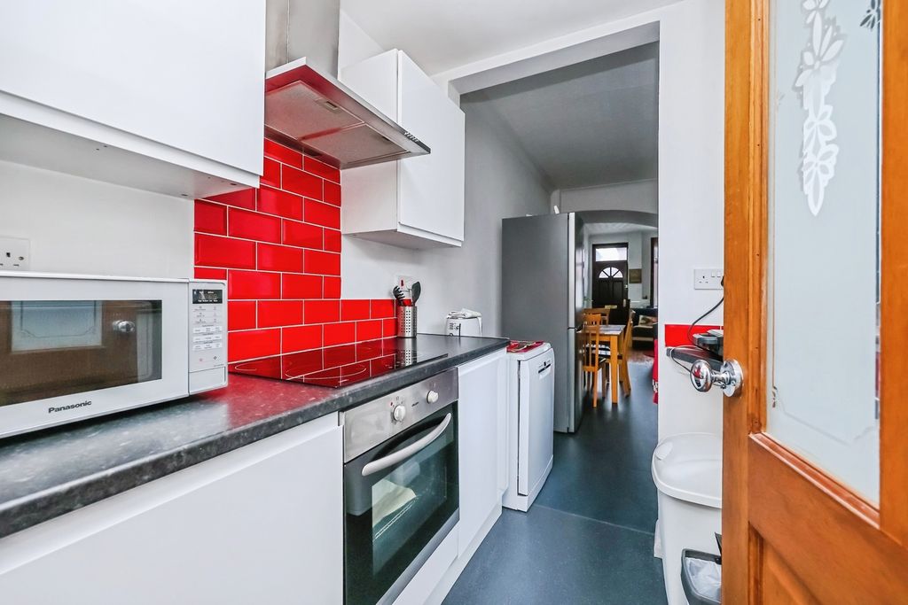 Property photo 2 of 22 Pbox-Img.Jpg