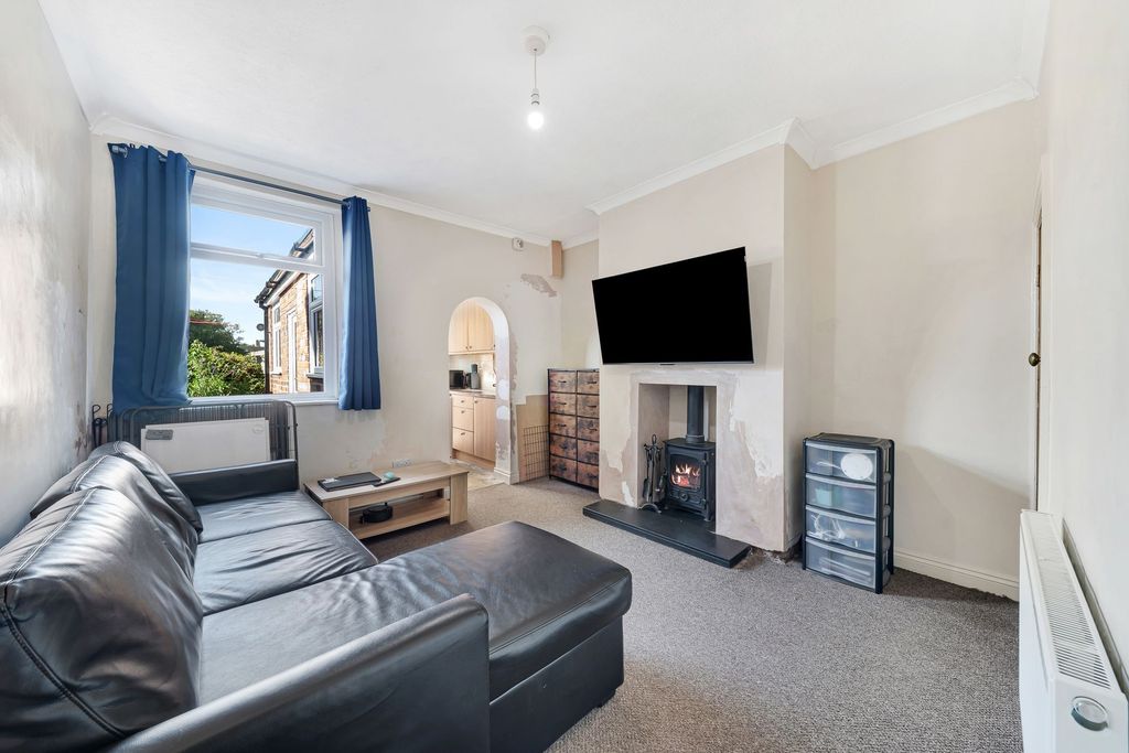 Property photo 2 of 18