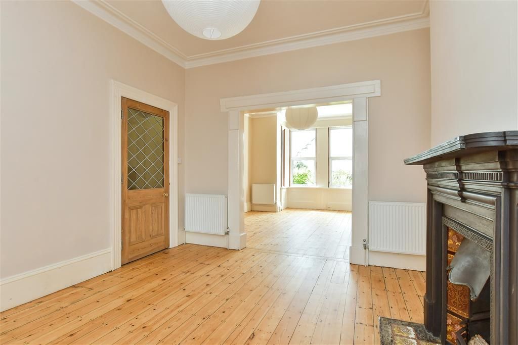 Property photo 3 of 22 Dining Area