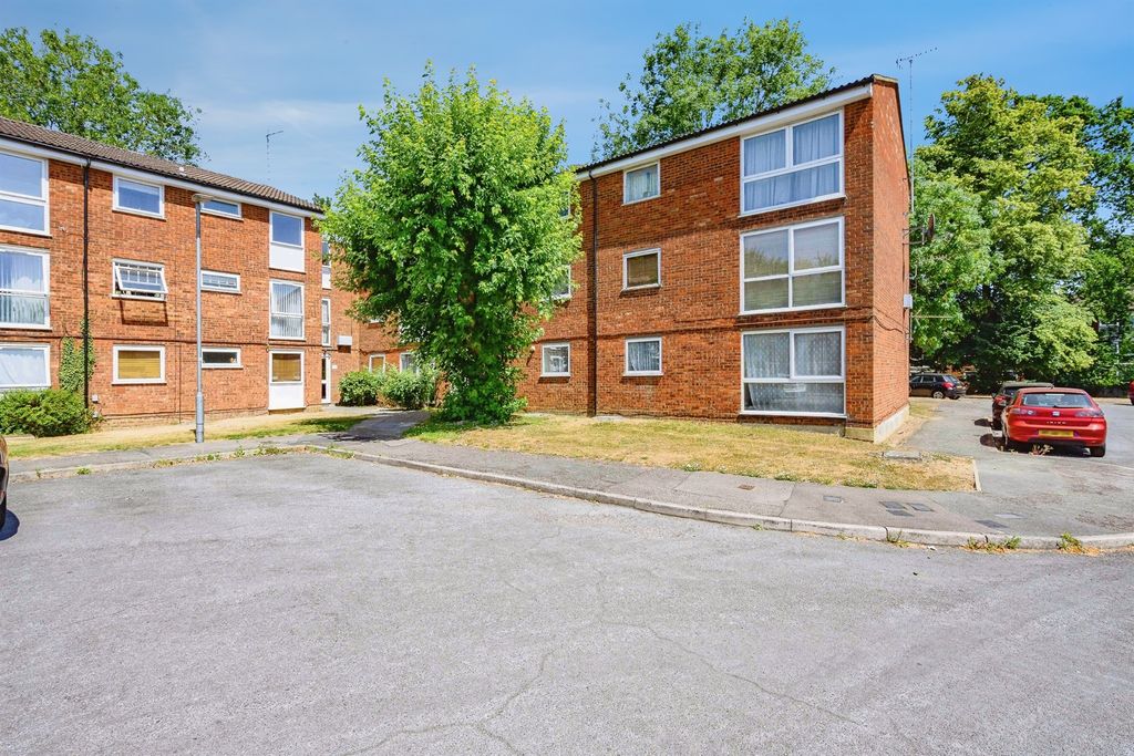 Property photo 1 of 12