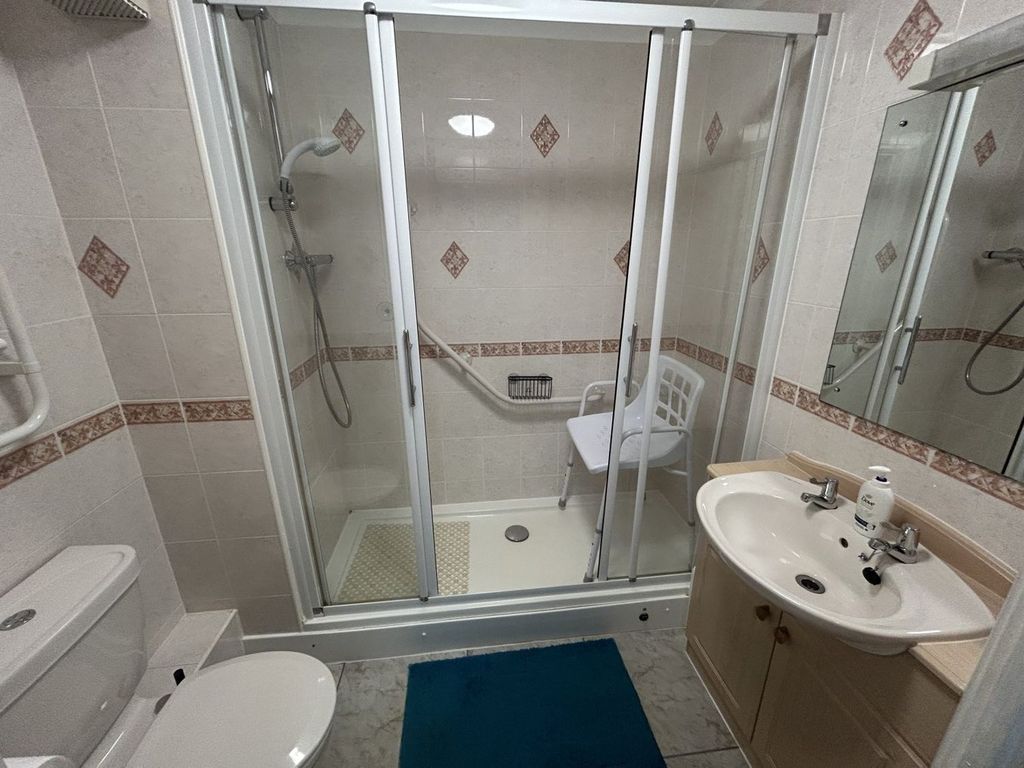 Additional image 7 of 1 bed flat for saleHeol Gouesnou, Brecon LD3