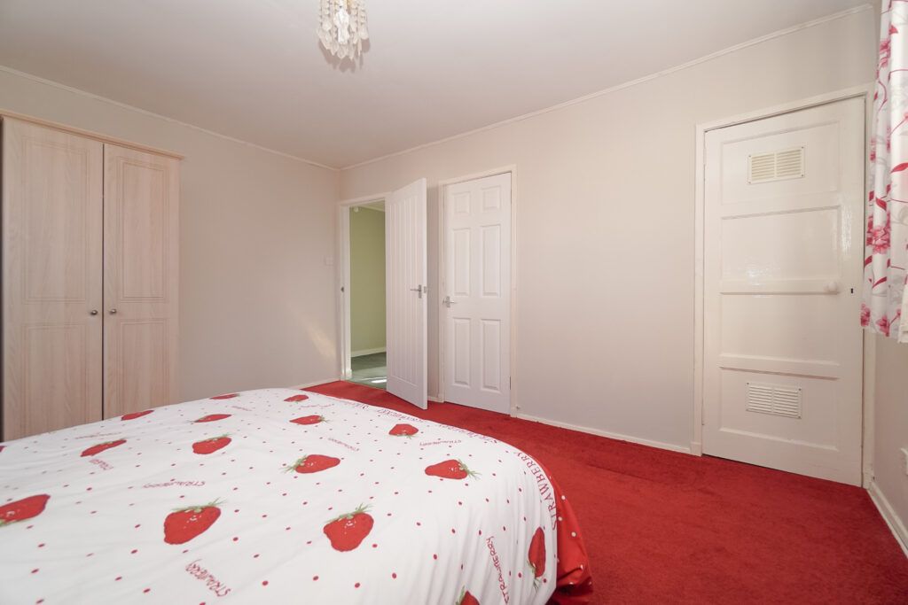 Additional image 8 of 3 bed flat for saleAbbeylands Road, Faifley G81