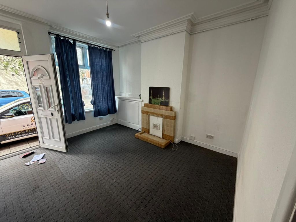 Property photo 3 of 10 Whatsapp Image 2026-09-03 At 12.53.46 (2)