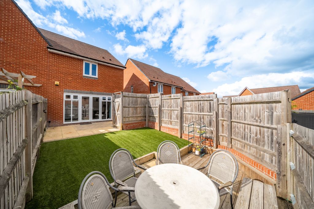 Property photo 2 of 23