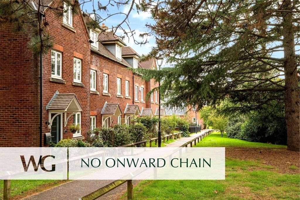 Property photo 1 of 9 Front External