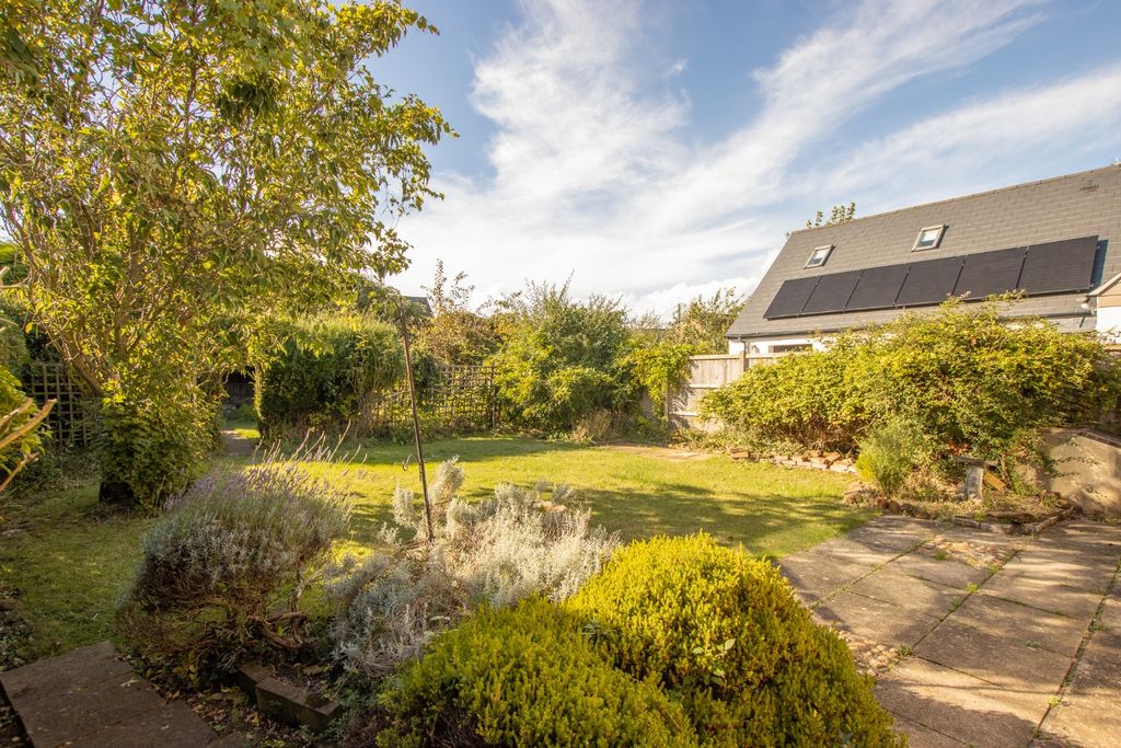 Property photo 2 of 15 3580226