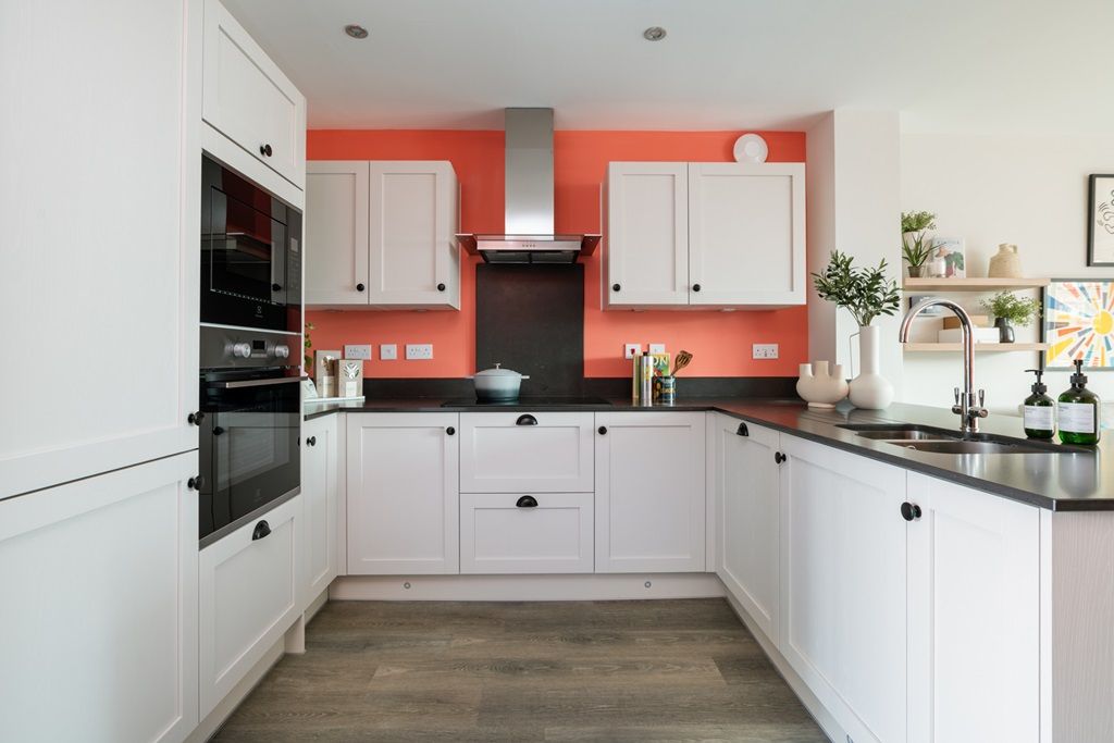 Property photo 3 of 12 Modern Kitchen With Energy Efficient Appliances