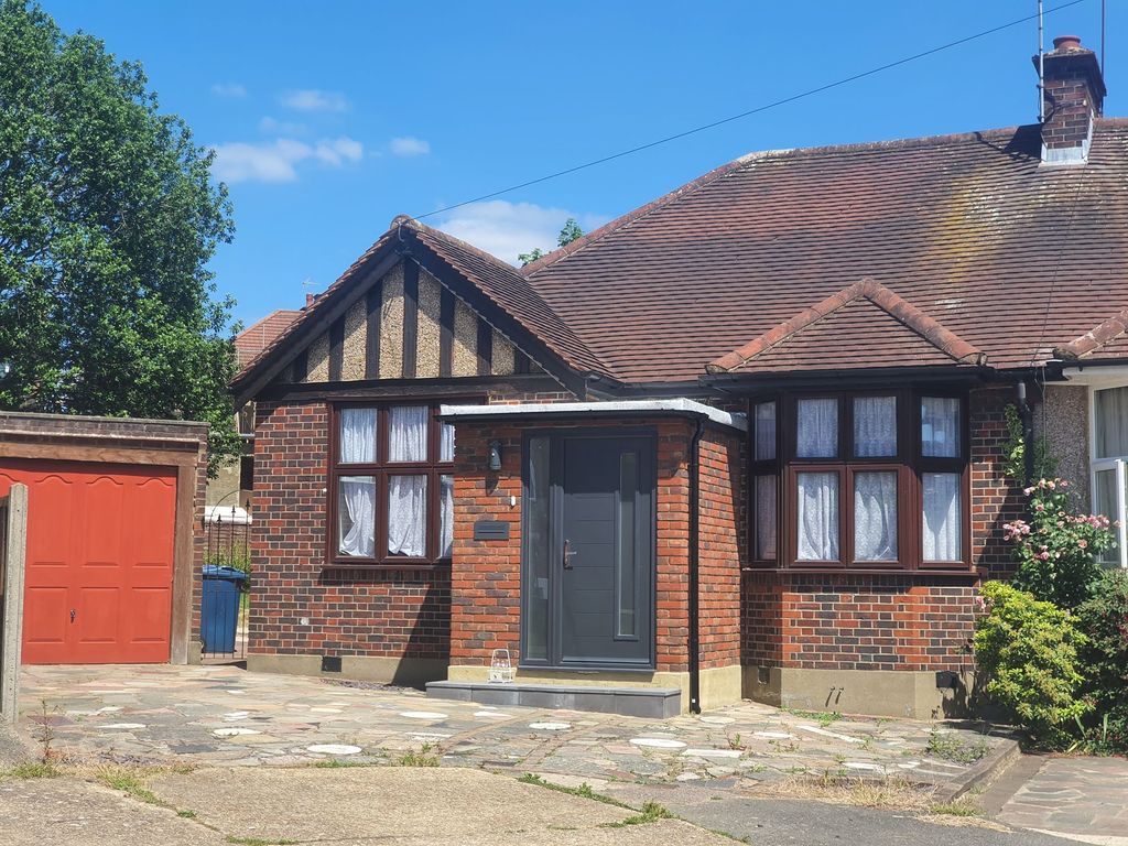 Property photo 1 of 17 Front