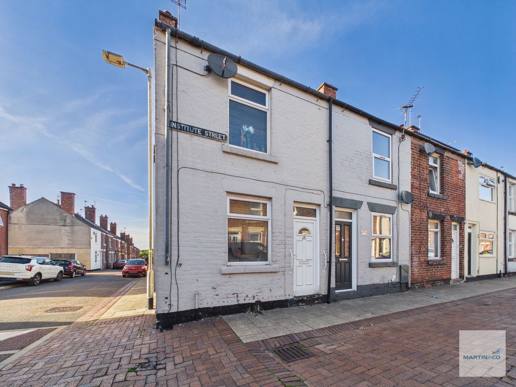 Property photo 1 of 14 Cam03394G0-Pr0559-Still022
