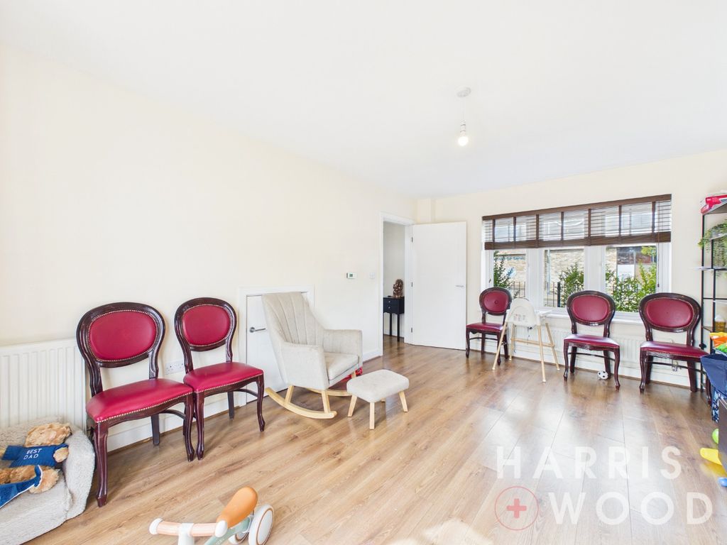 Property photo 3 of 16 4411034