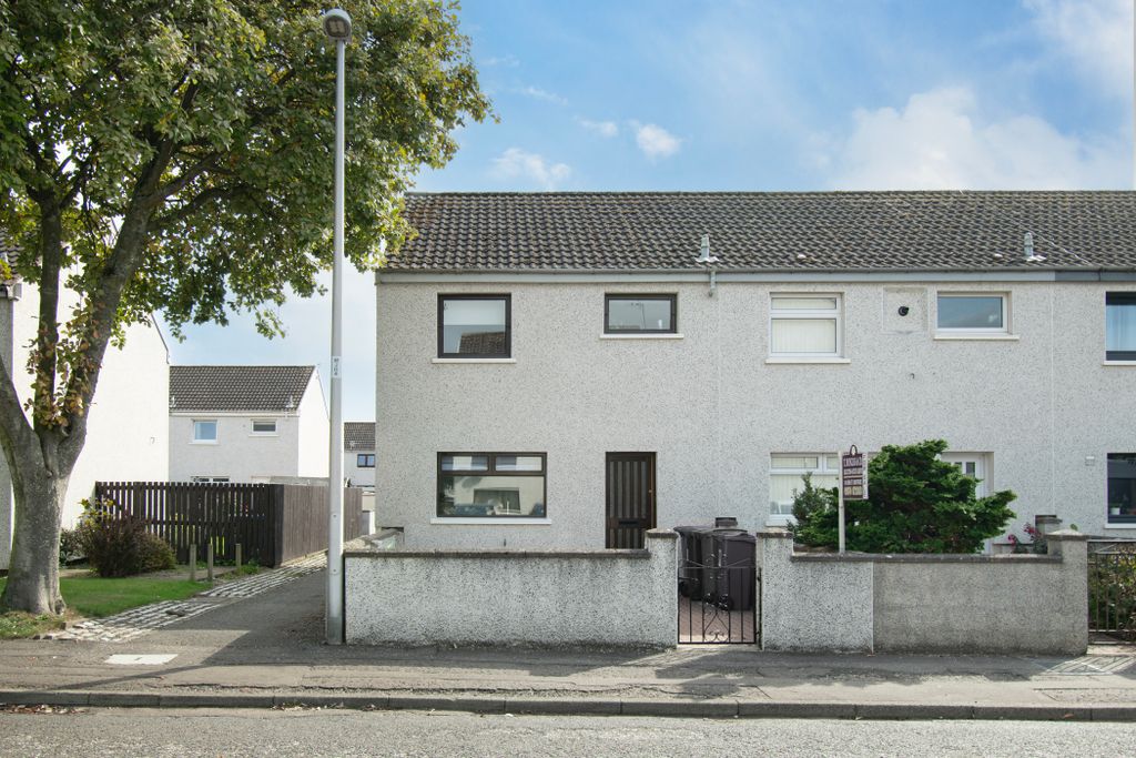 Property photo 2 of 34