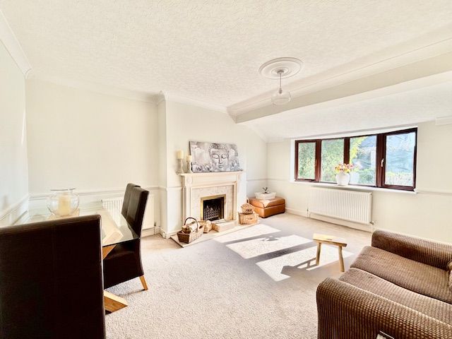 Property photo 3 of 16 Living Room