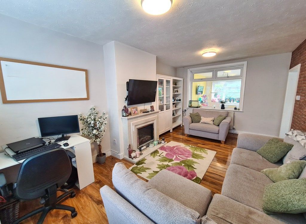 Property photo 3 of 23