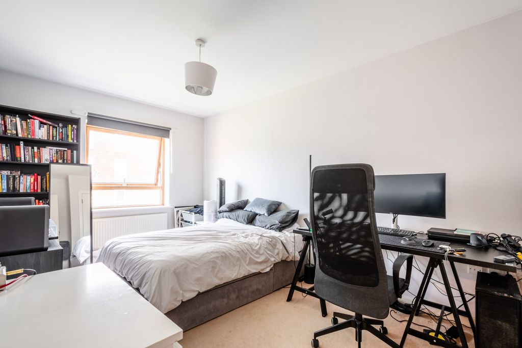 Property photo 3 of 7 3