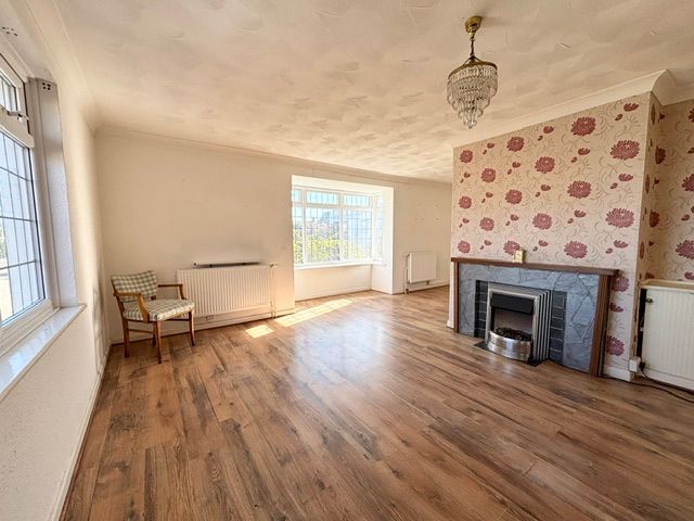 Property photo 2 of 15 Living Room