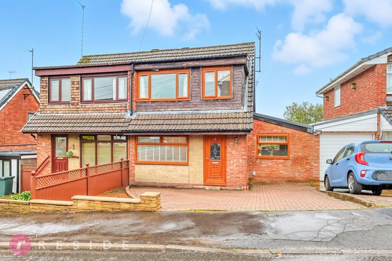 Property photo 1 of 17 House