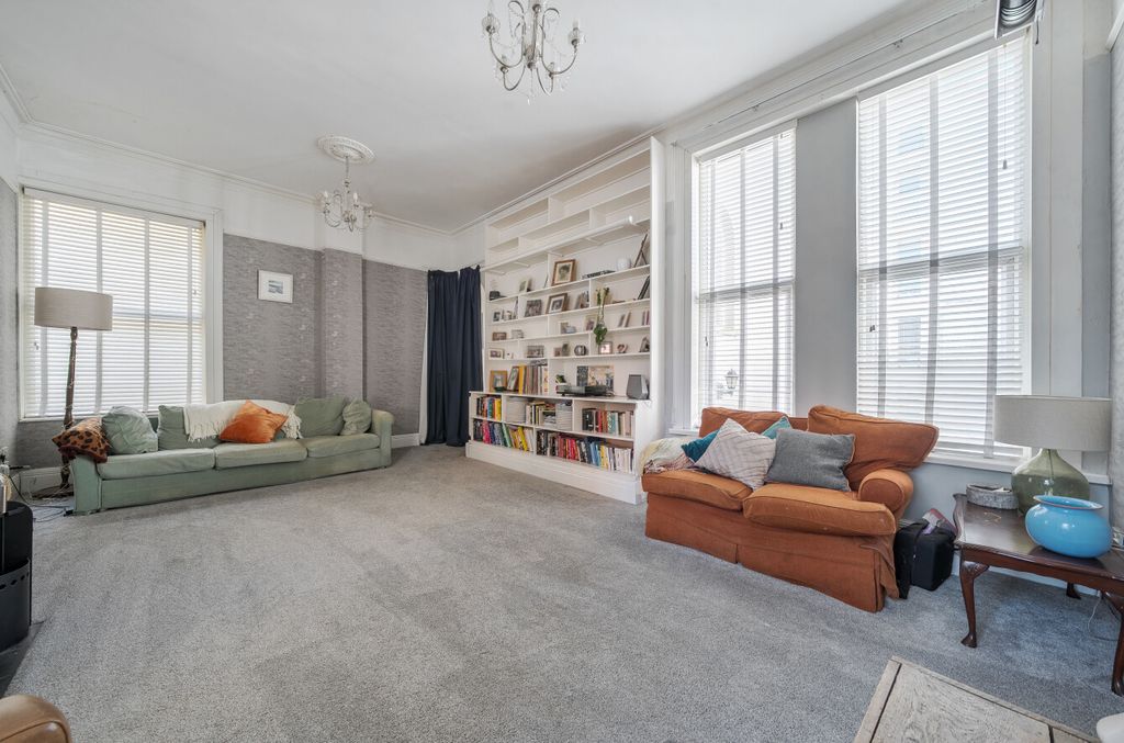 Property photo 2 of 19 1498293-7-6A678B9...