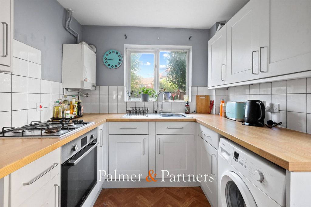 Property photo 3 of 15 Picture No. 05