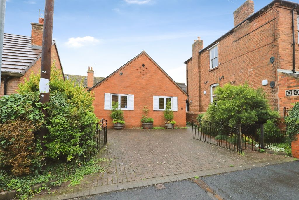 Property photo 1 of 18