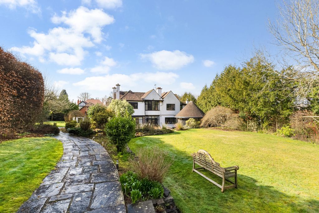 Property photo 2 of 29