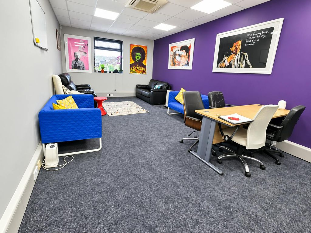 Property photo 3 of 5 Office