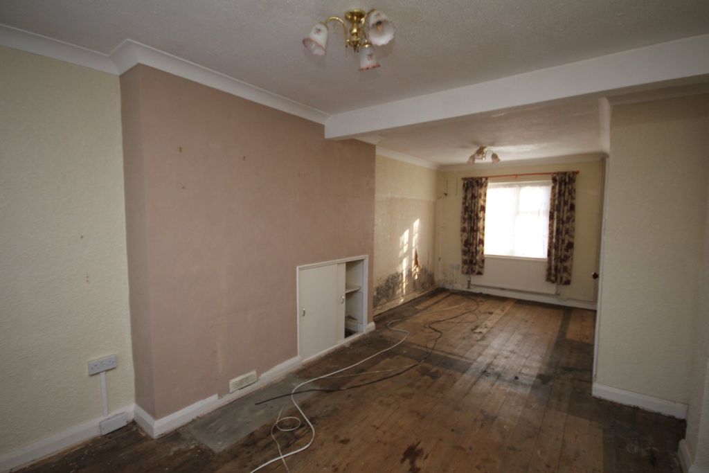 Property photo 2 of 7