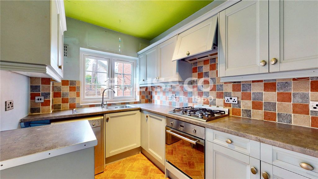 Property photo 3 of 16 Picture No. 27