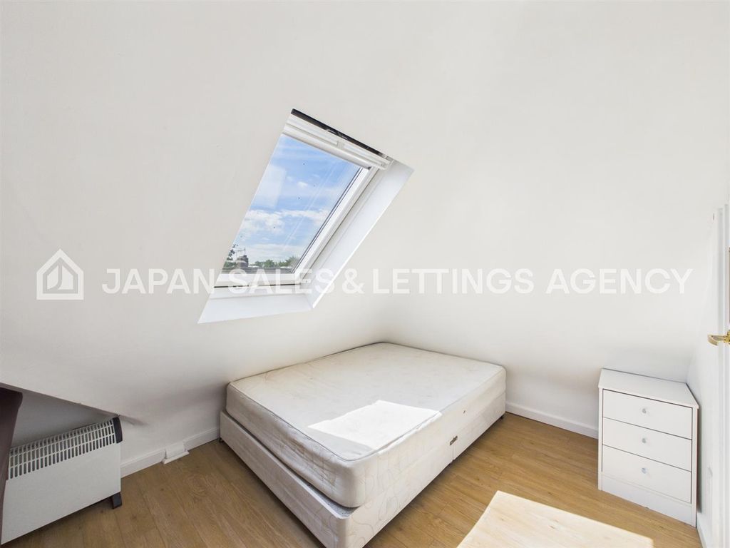 Property photo 3 of 5 Cam04401G0-Pr0138-Still004.Jpg