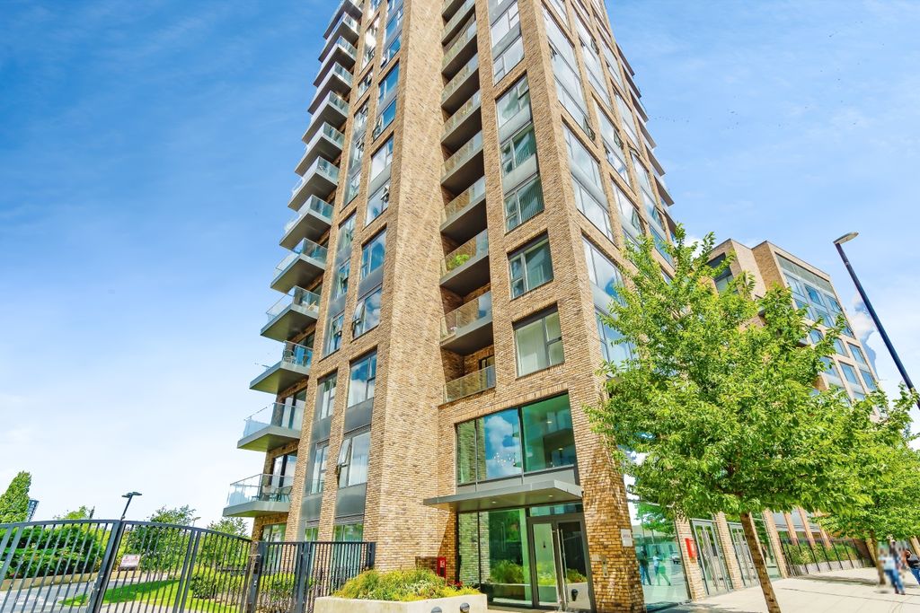 Property photo 1 of 17 Photography