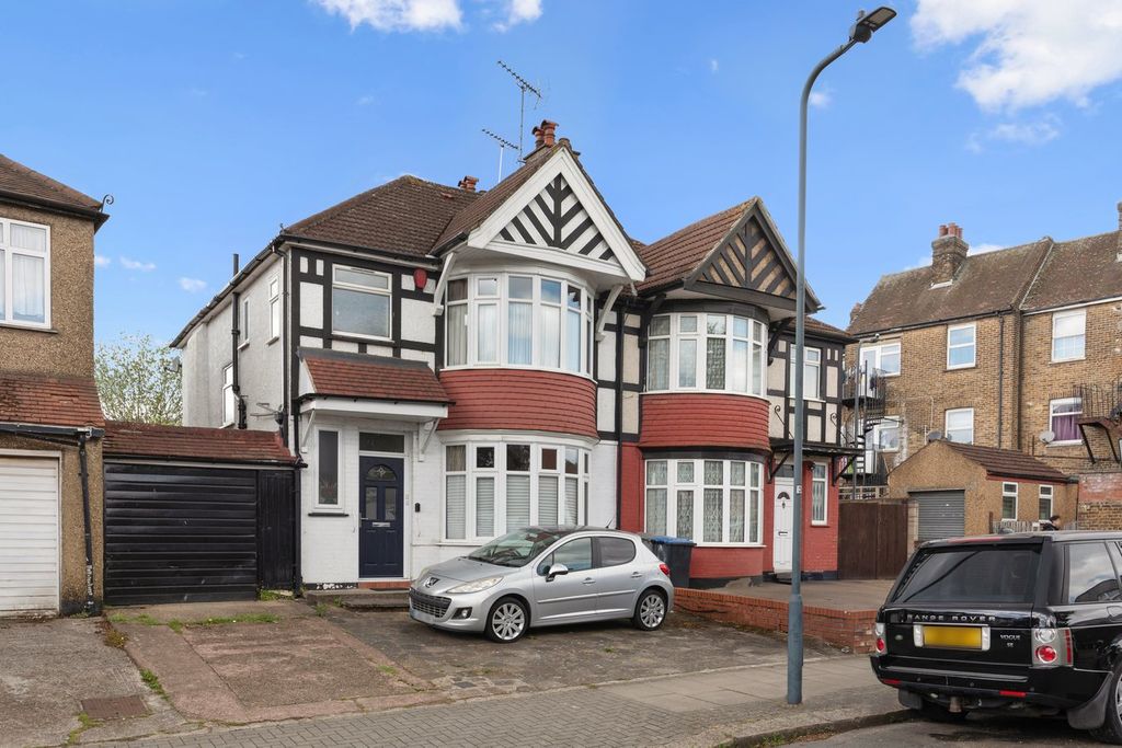 Property photo 1 of 22