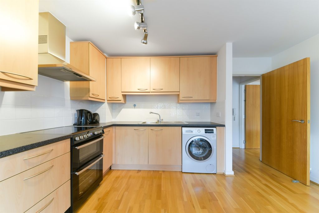 Property photo 3 of 9