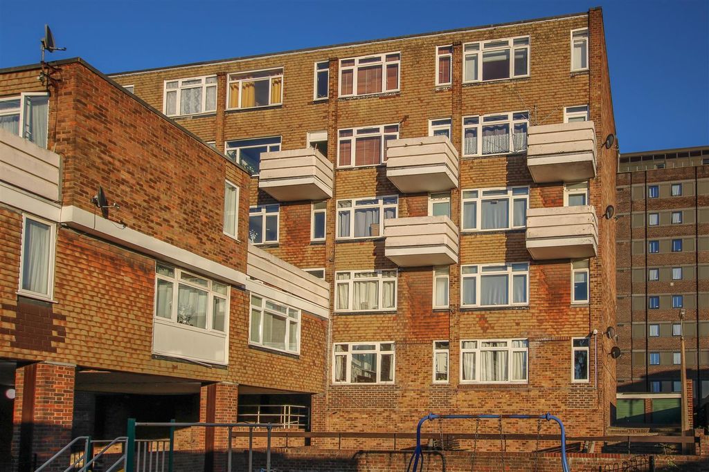 Property photo 1 of 9 Front.Jpg