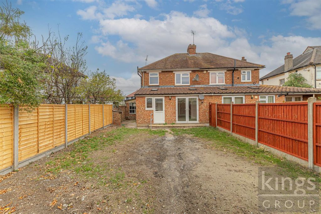 Property photo 2 of 25