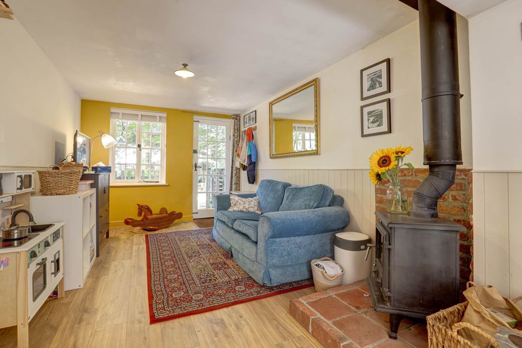 Property photo 3 of 17