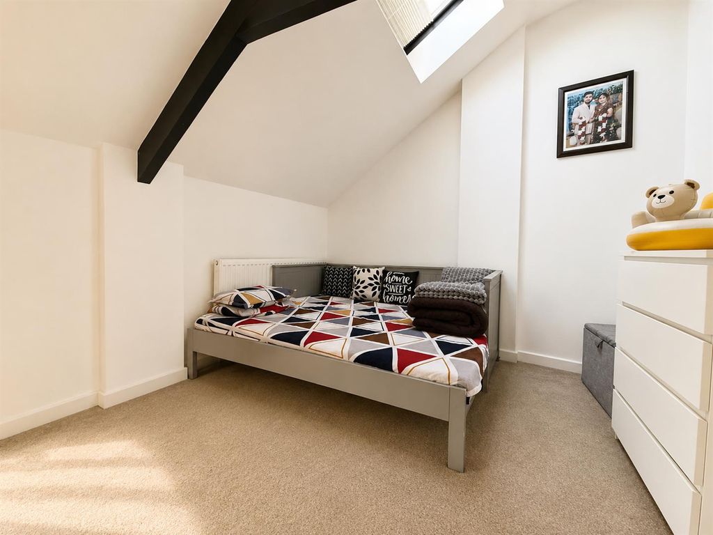 Property photo 1 of 4 2