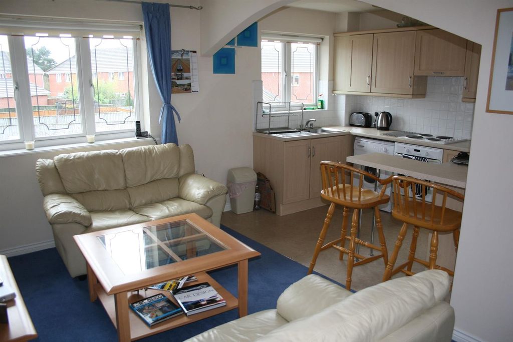 Property photo 3 of 7