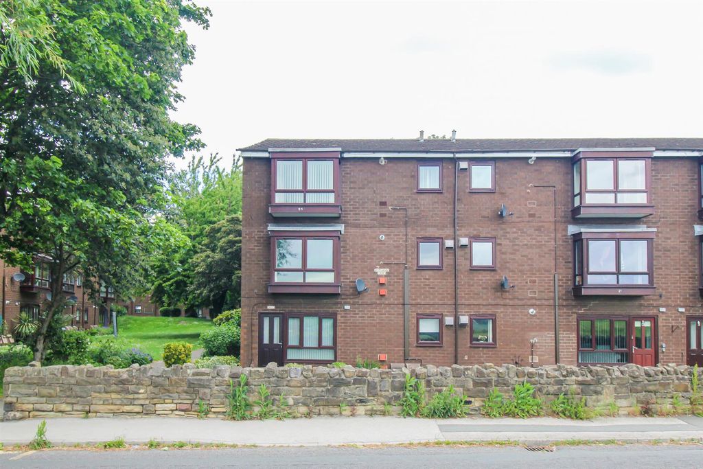 Property photo 1 of 6