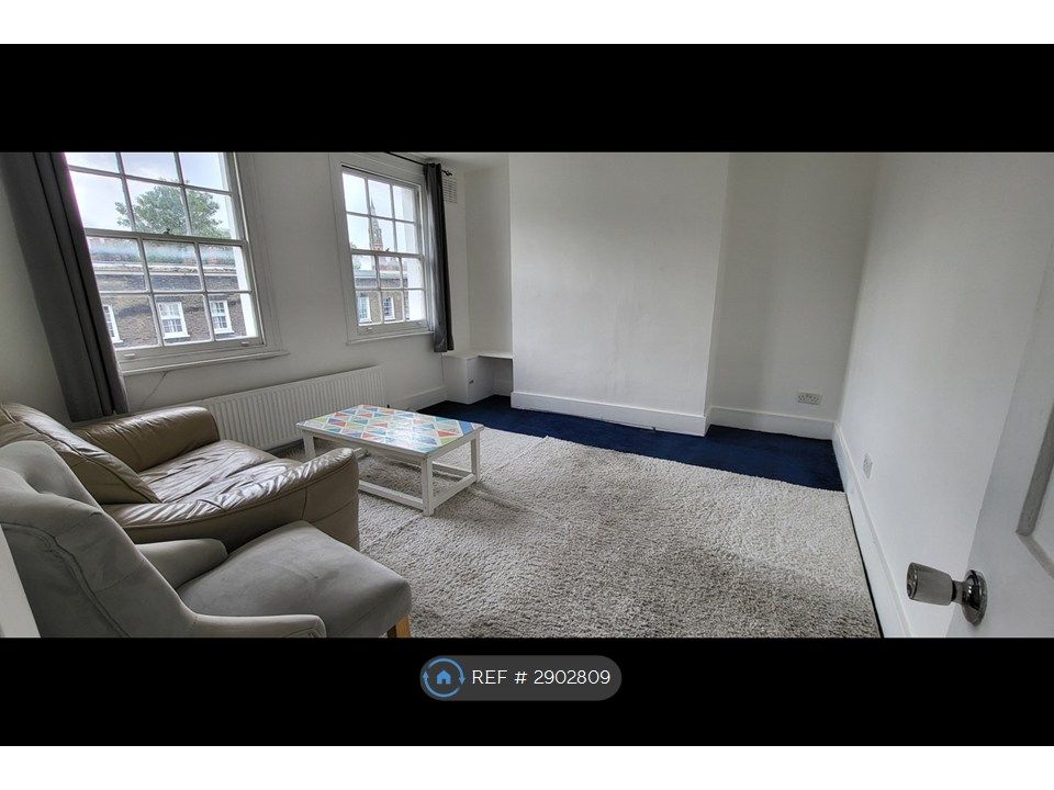Property photo 1 of 5 Bright & Spacious Living Area