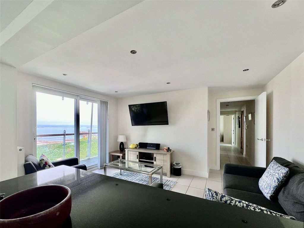 Property photo 2 of 16 Picture No. 31