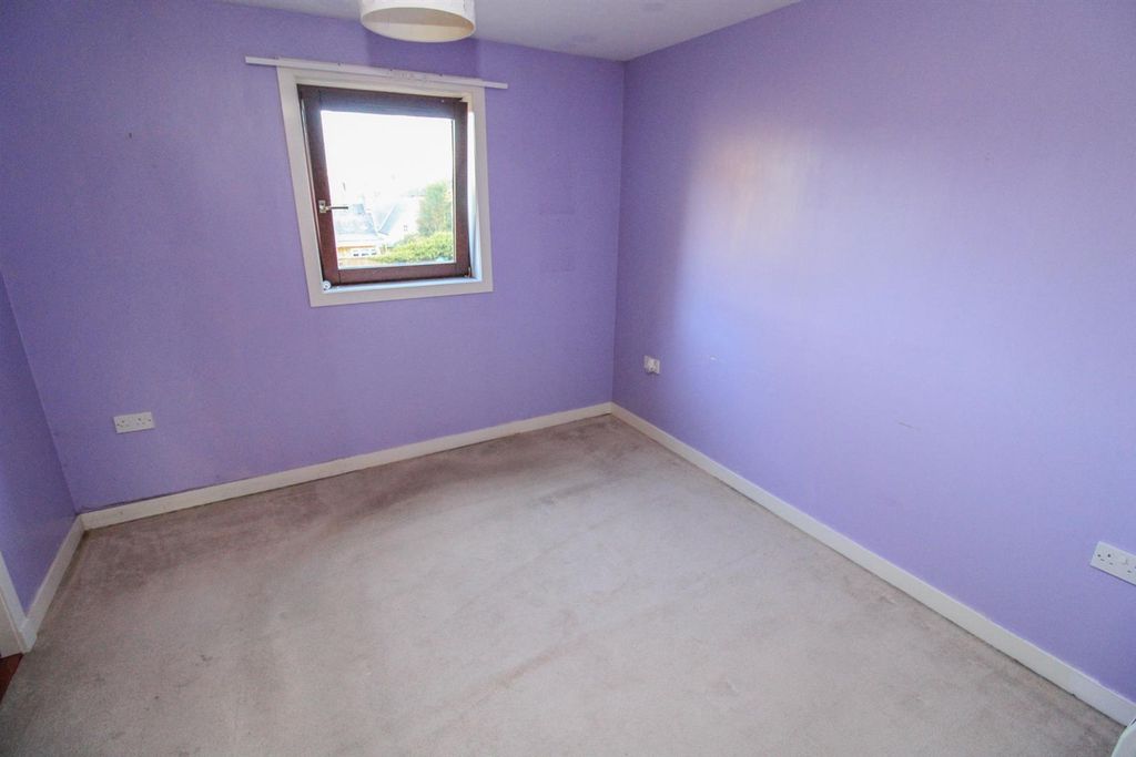 Property photo 2 of 12 Bedroom One