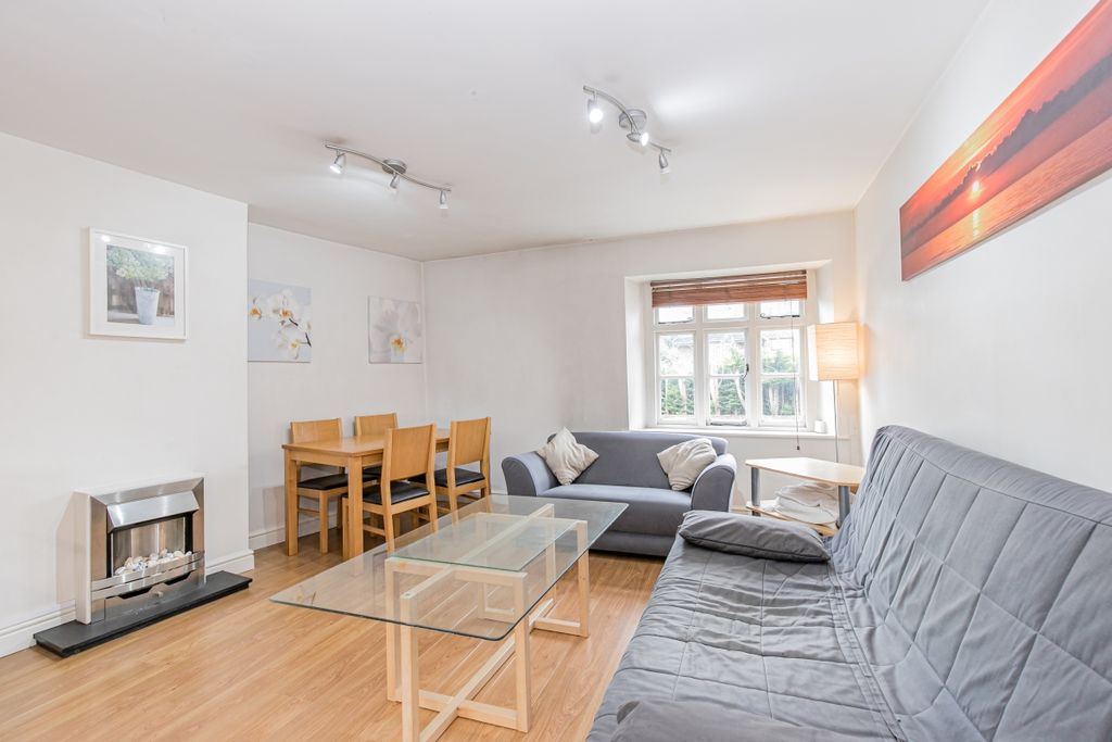 Property photo 2 of 8 155779