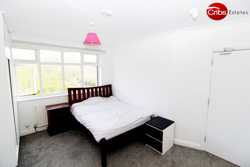 Property photo 2 of 8 Gallery