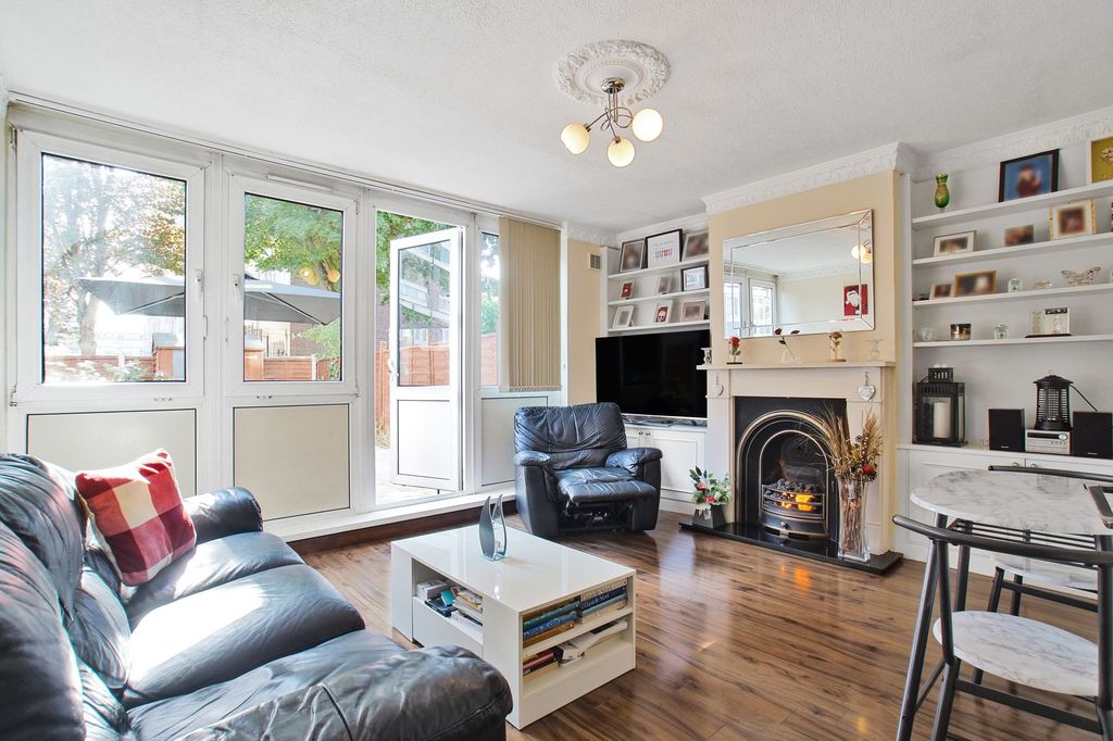 Property photo 2 of 14