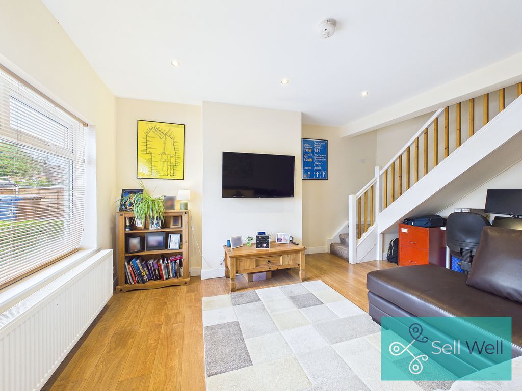 Property photo 3 of 27 Lounge