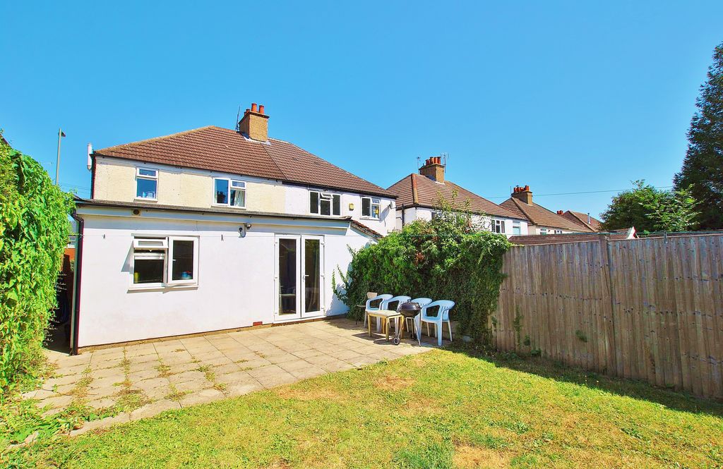 Property photo 1 of 10 Photo 01