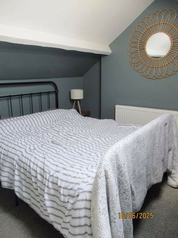 Property photo 3 of 10 Bedroom