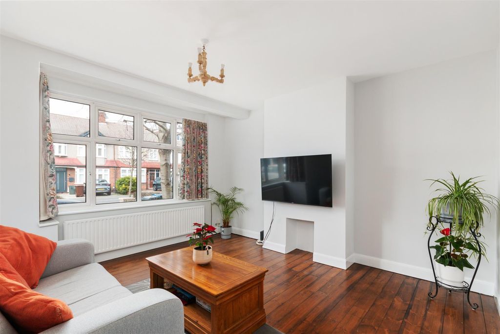 Property photo 3 of 16 Reception Room