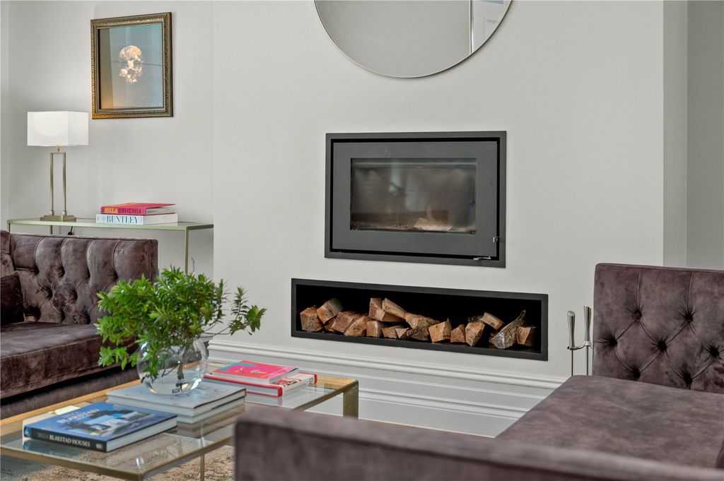 Additional image 6 of 7 bed detached house for saleSandown Avenue, Esher, Surrey KT10