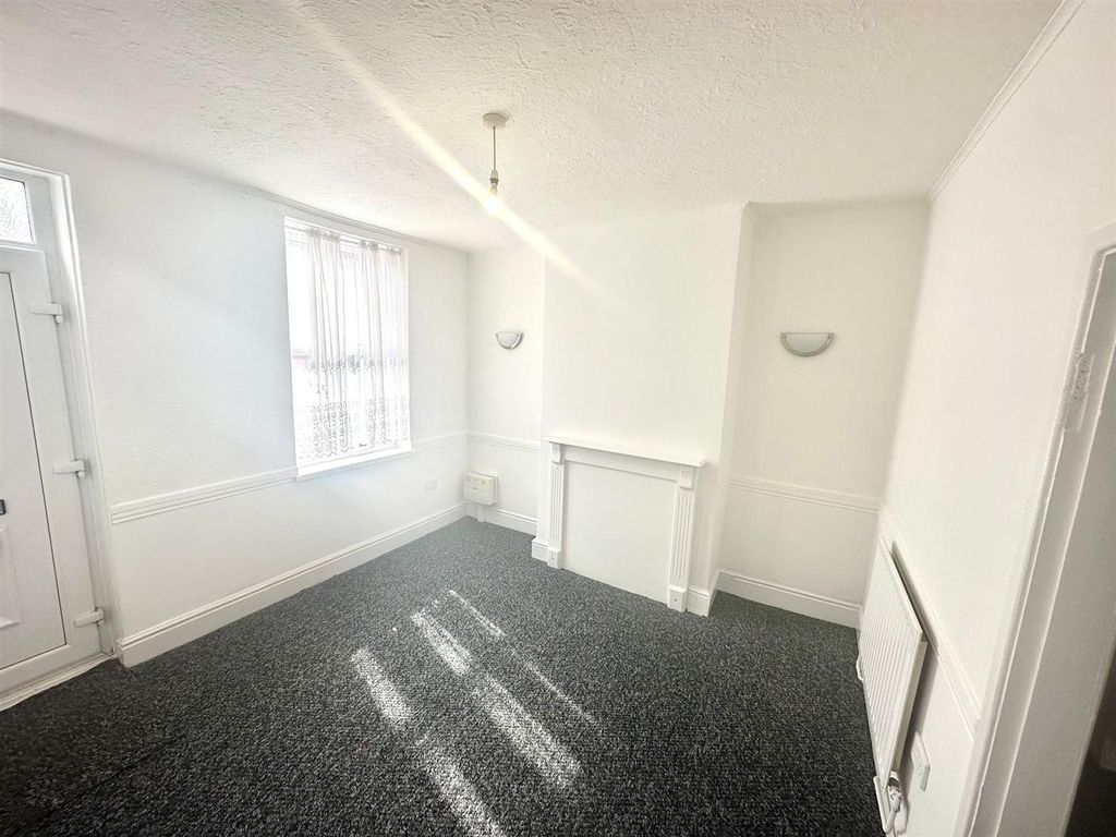 Property photo 2 of 12 Photo-2023-09-08-13-49-58 2.Jpg